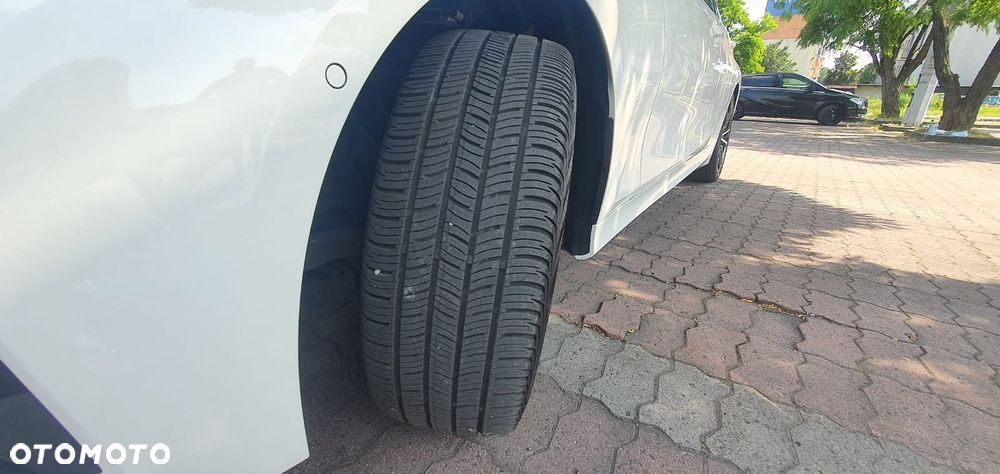 BMW Seria 3 330i Sport Line - 16