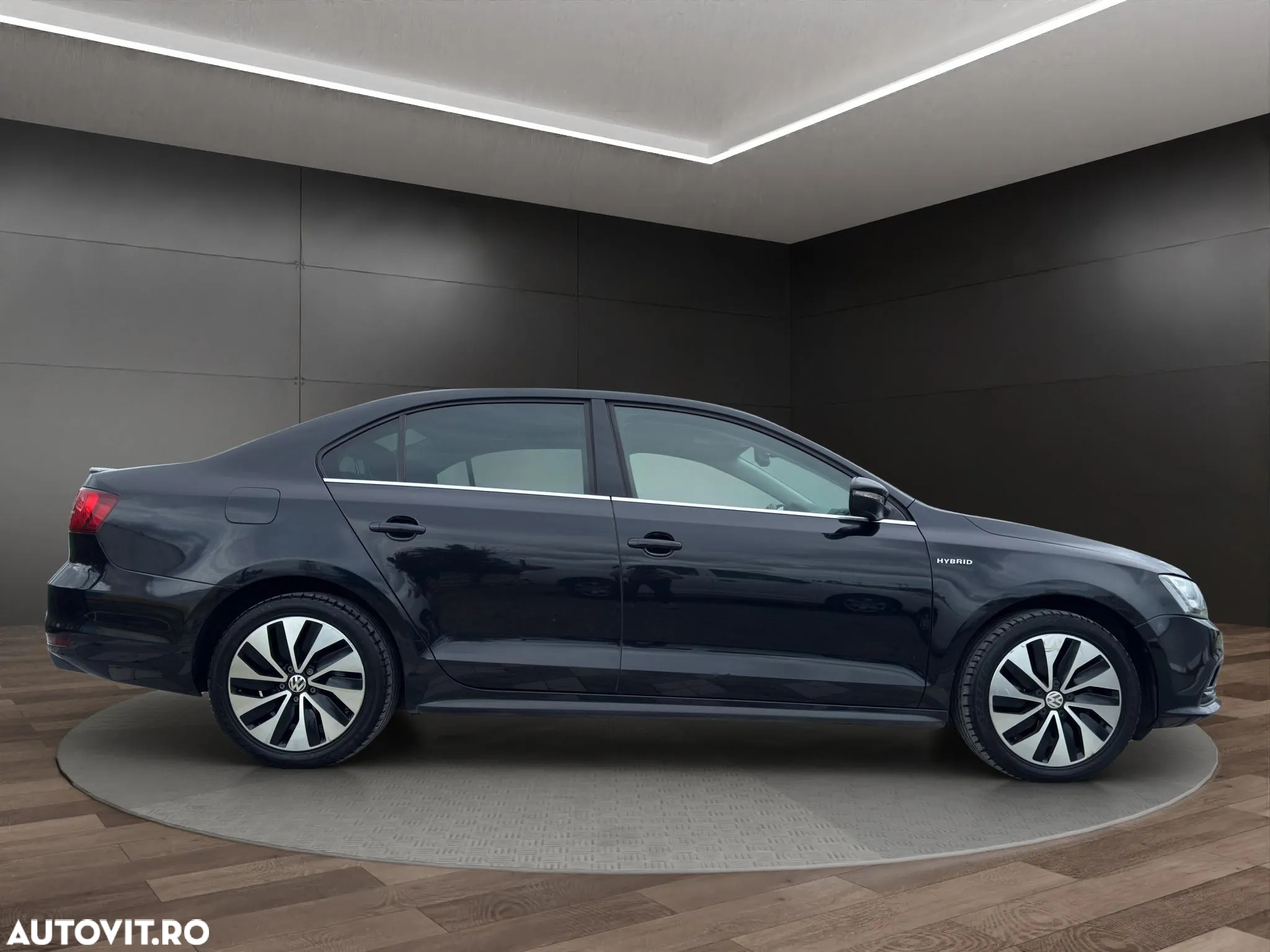 Volkswagen Jetta 1.4 Hybrid DSG - 17