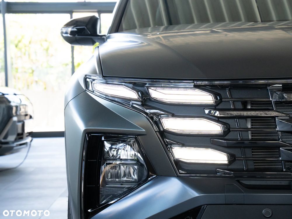 Hyundai Tucson 1.6 T-GDi HEV Smart Black 2WD - 7