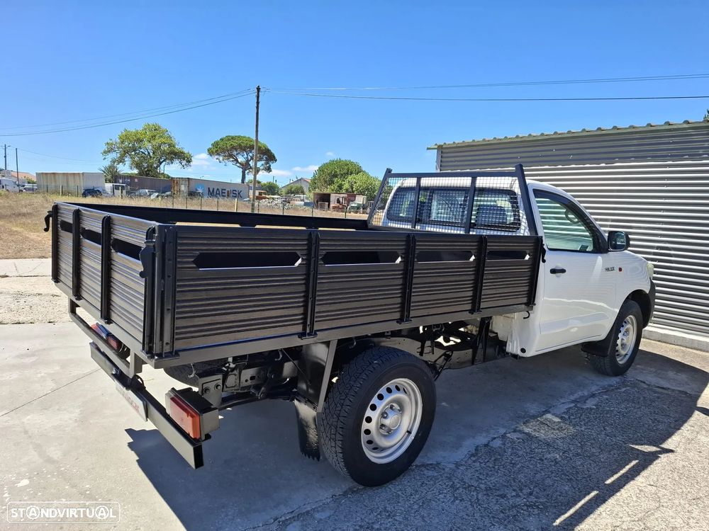 Toyota Hilux 2.5 D-4D 4WD CS CM+AC - 10