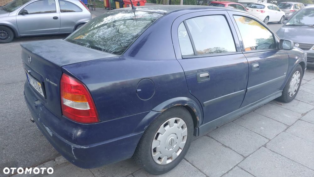 Opel Astra - 4