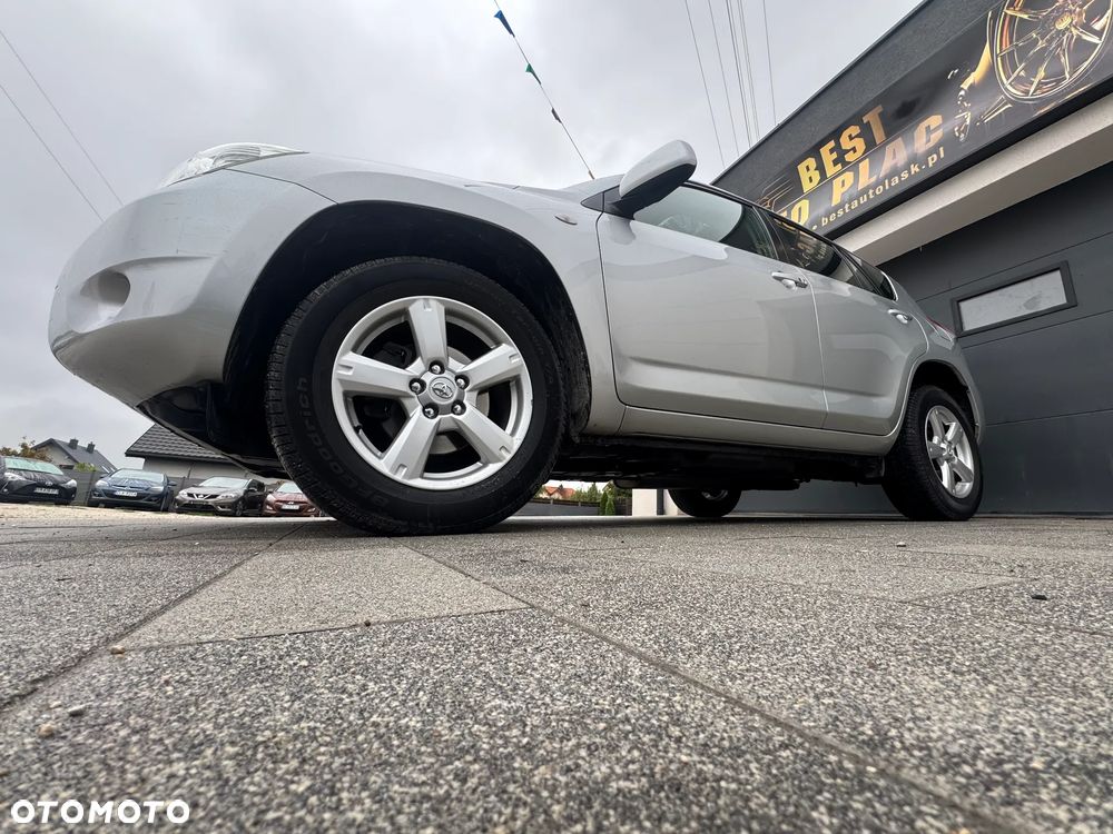Toyota RAV4 2.0 4x4 Automatik Executive - 3