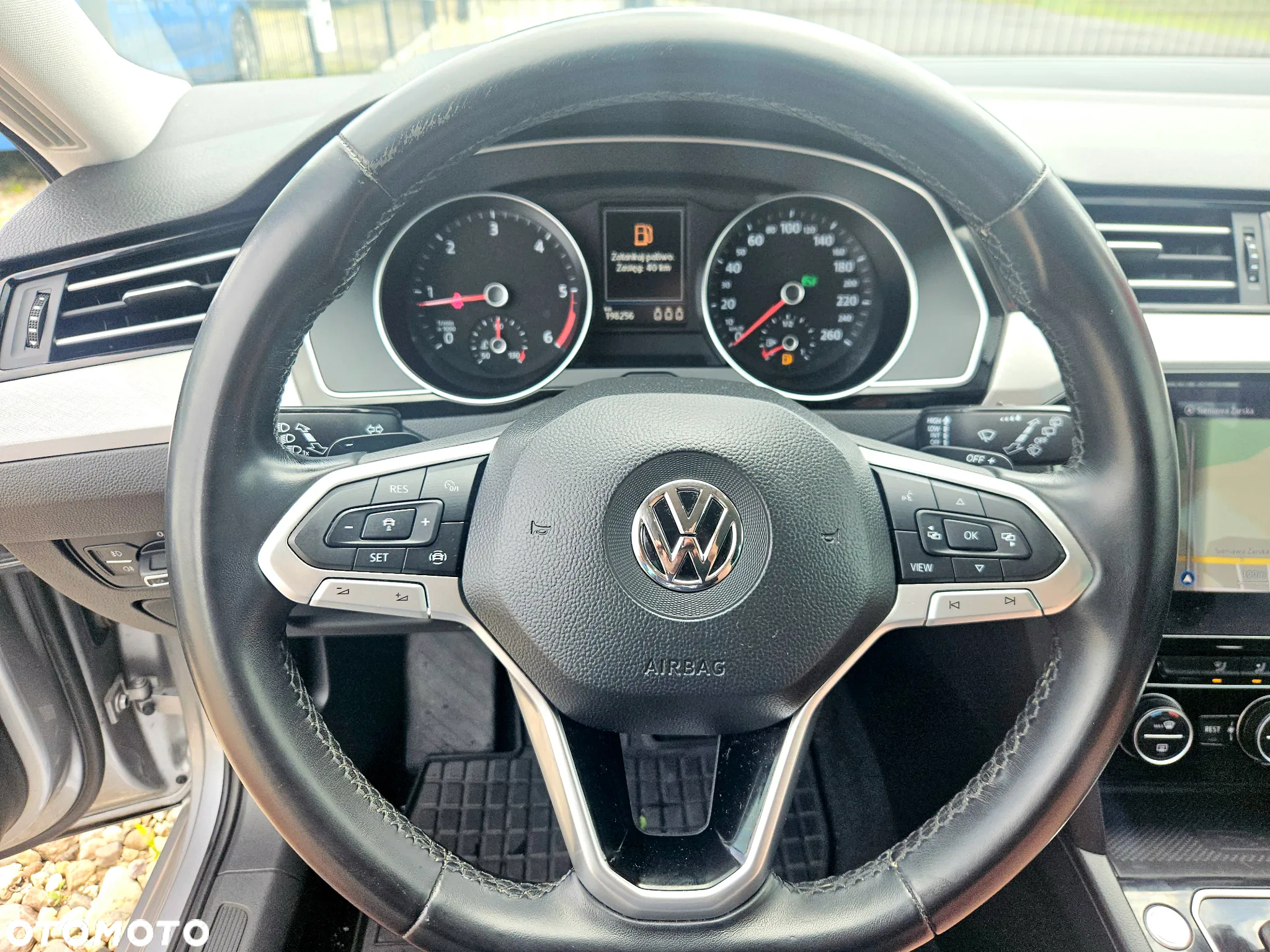 Volkswagen Passat Variant 2.0 TDI SCR DSG Business - 37