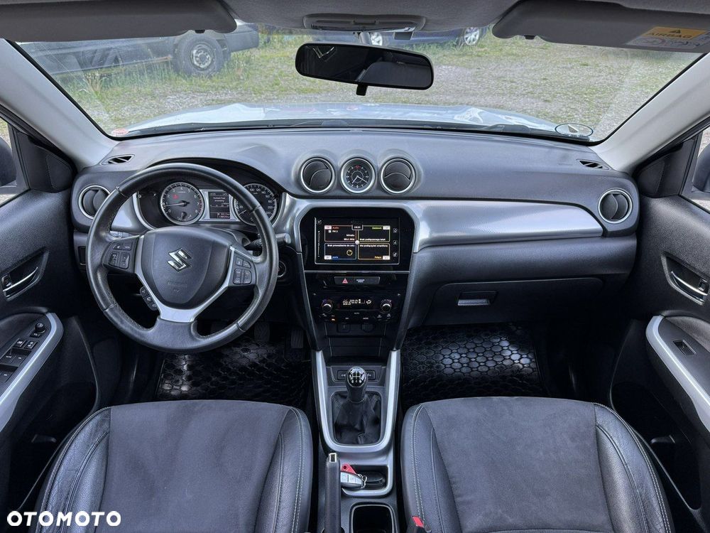 Suzuki Vitara - 24