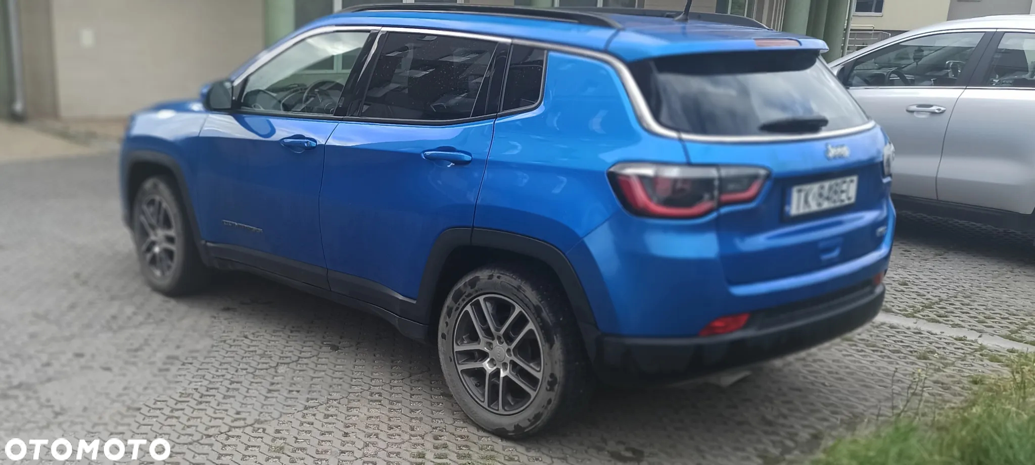 Jeep Compass - 26