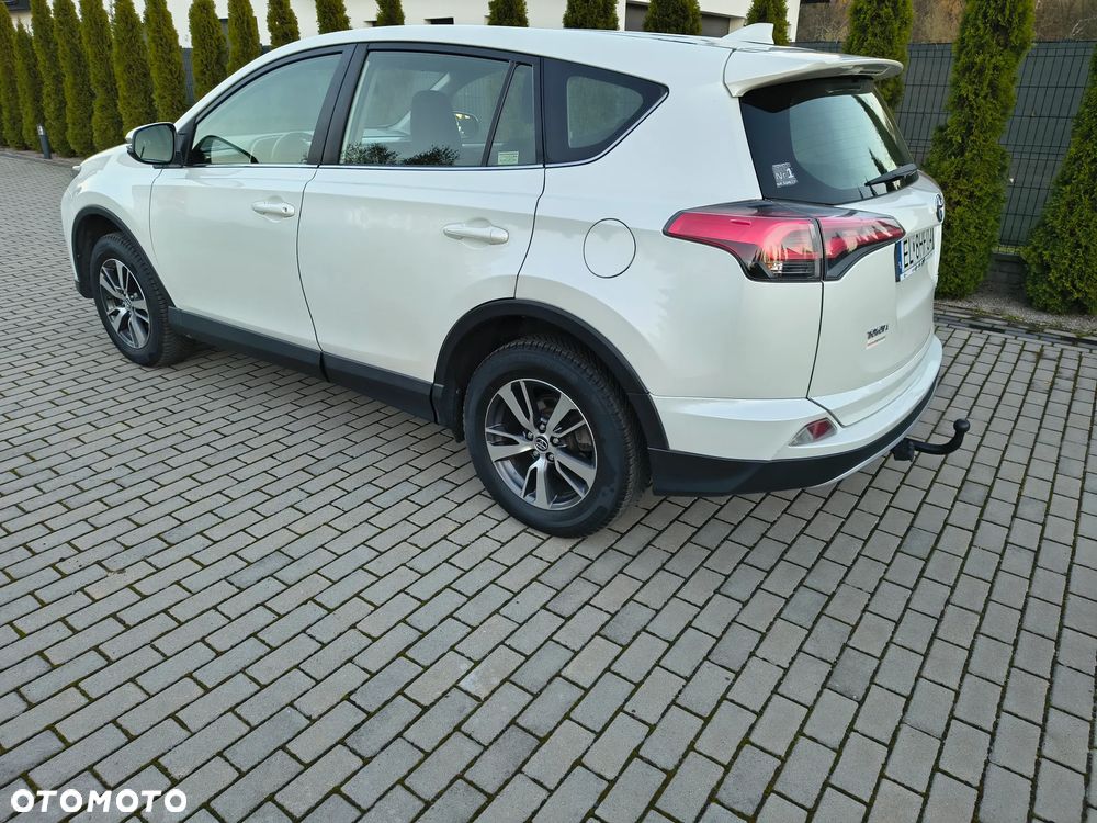 Toyota RAV4 - 11