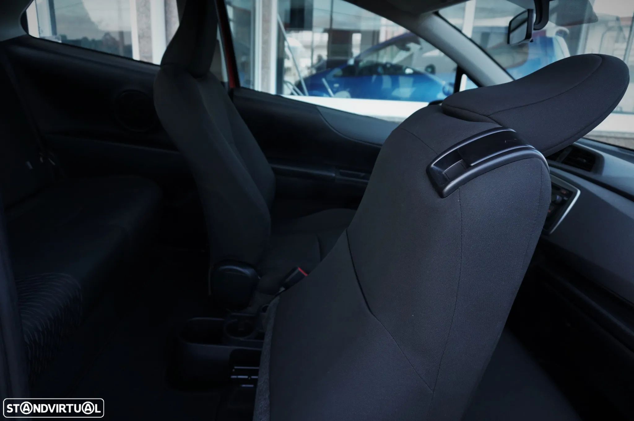 Toyota Yaris 1.0 VVT-i Comfort+AC - 17