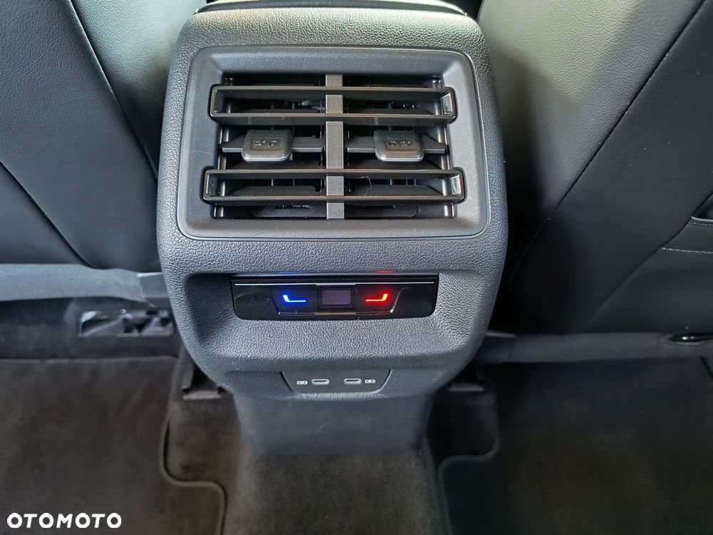 Volkswagen Tiguan - 22