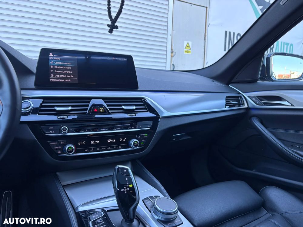 BMW Seria 5 530e Aut. M Sport Edition - 33