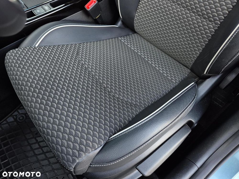Kia Ceed 1.5 T-GDI Tribute DCT - 13