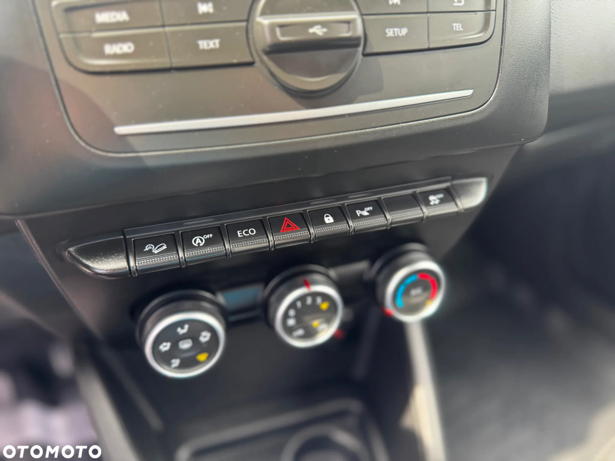 Dacia Duster 1.3 TCe FAP Prestige EU6d - 28