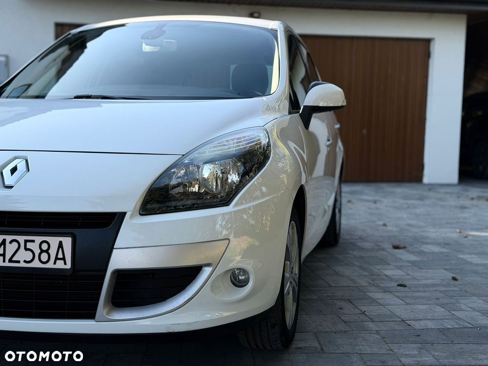 Renault Scenic 1.6 16V Expression - 13