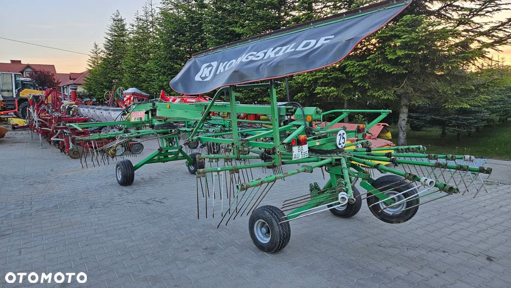 Pottinger EuroTop 651A Multitast Zgrabiarka karuzelowa Stoll R 1400 S - 13