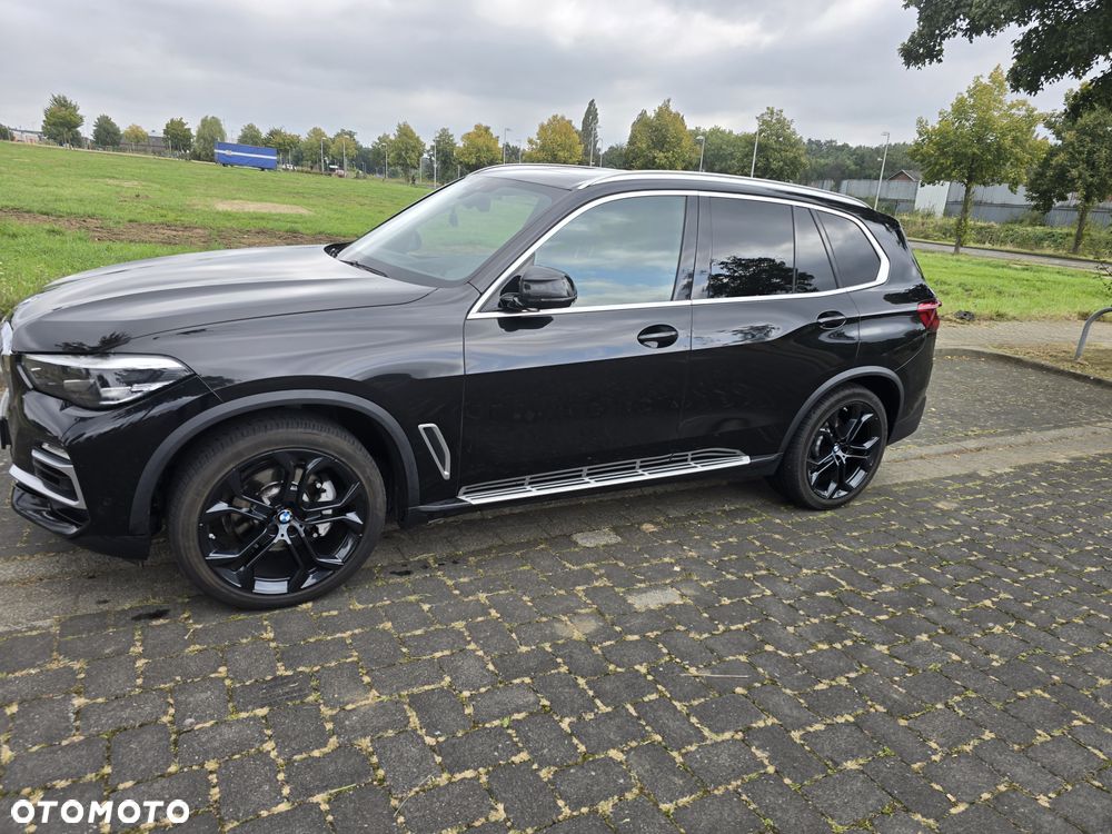 BMW X5 xDrive30d xLine - 24