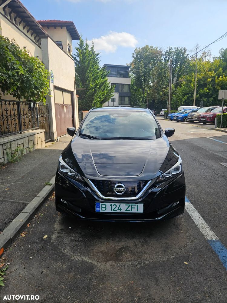 Nissan LEAF Tekna - 2
