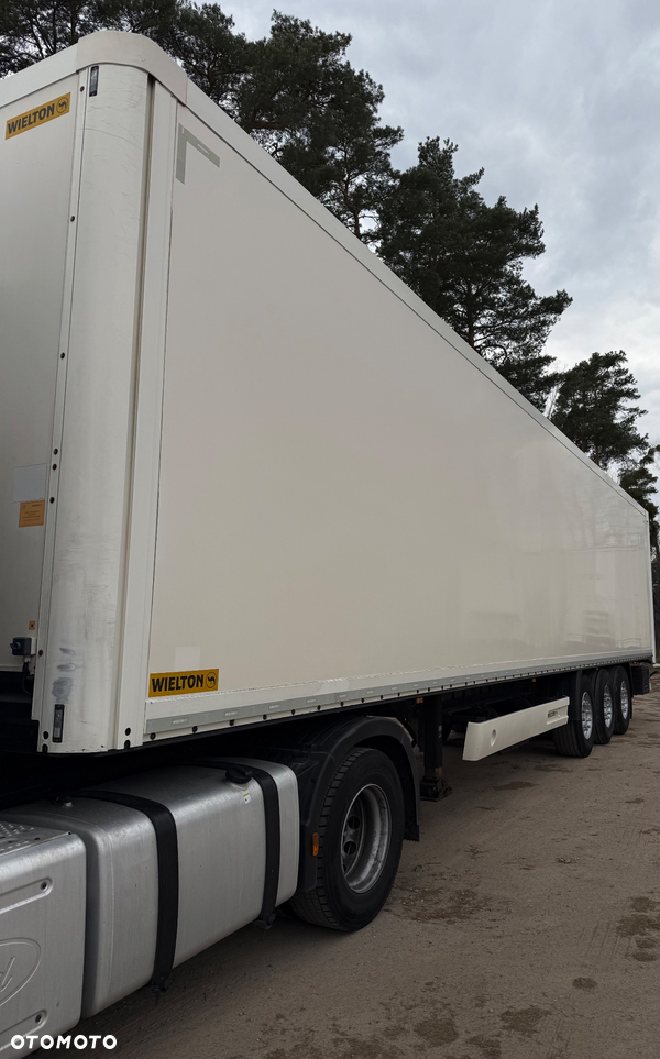 Wielton NS3F