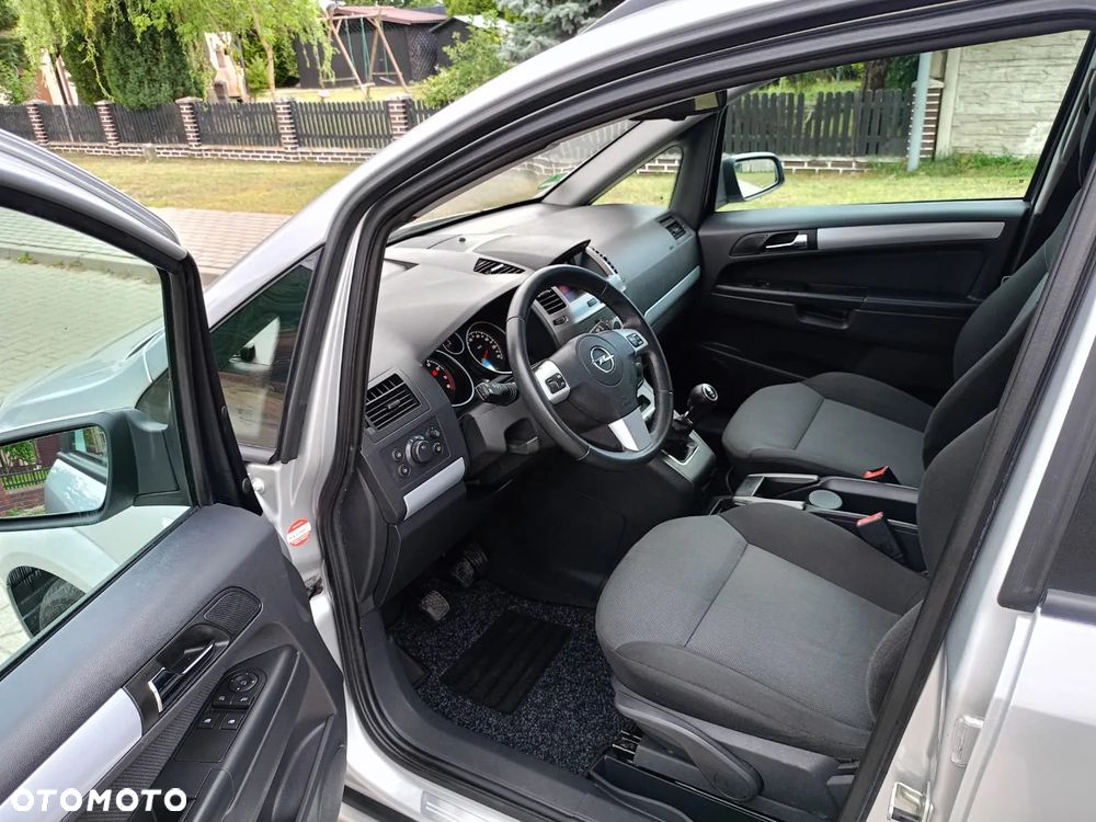 Opel Zafira - 7