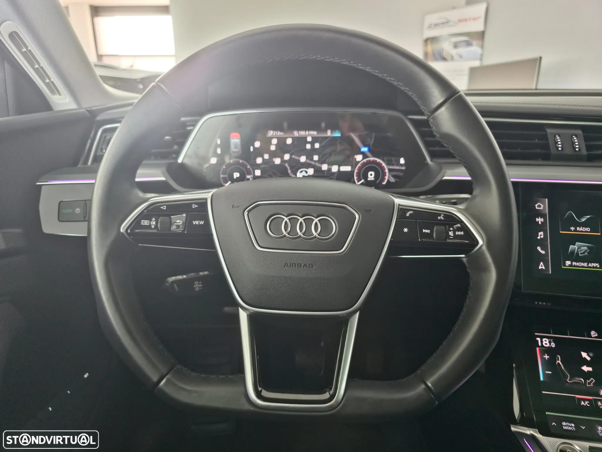 Audi e-tron 50 quattro S line - 24