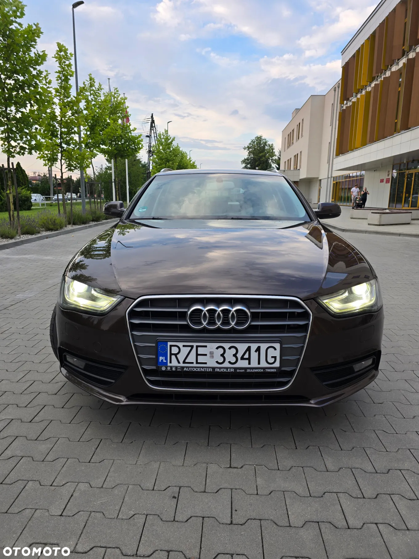 Audi A4 2.0 TDI Limited Edition - 2