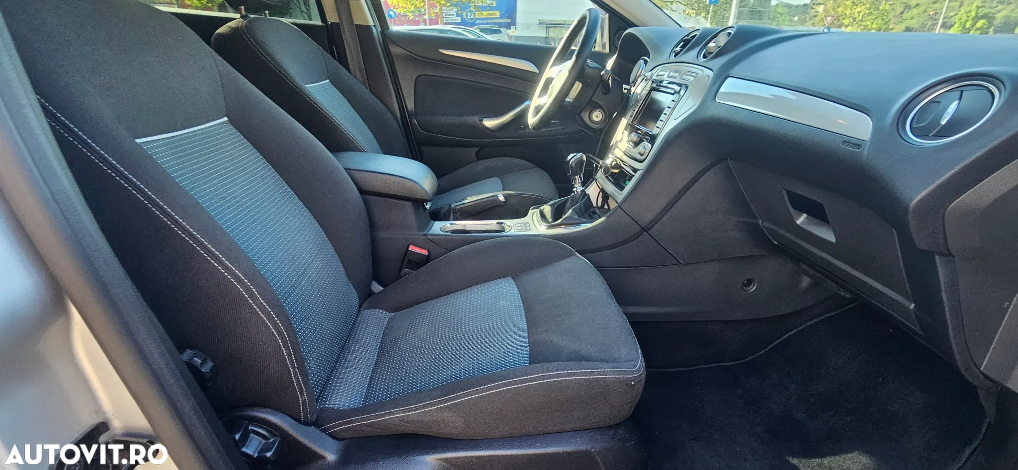 Ford Mondeo 2.0 TDCi Trend - 12