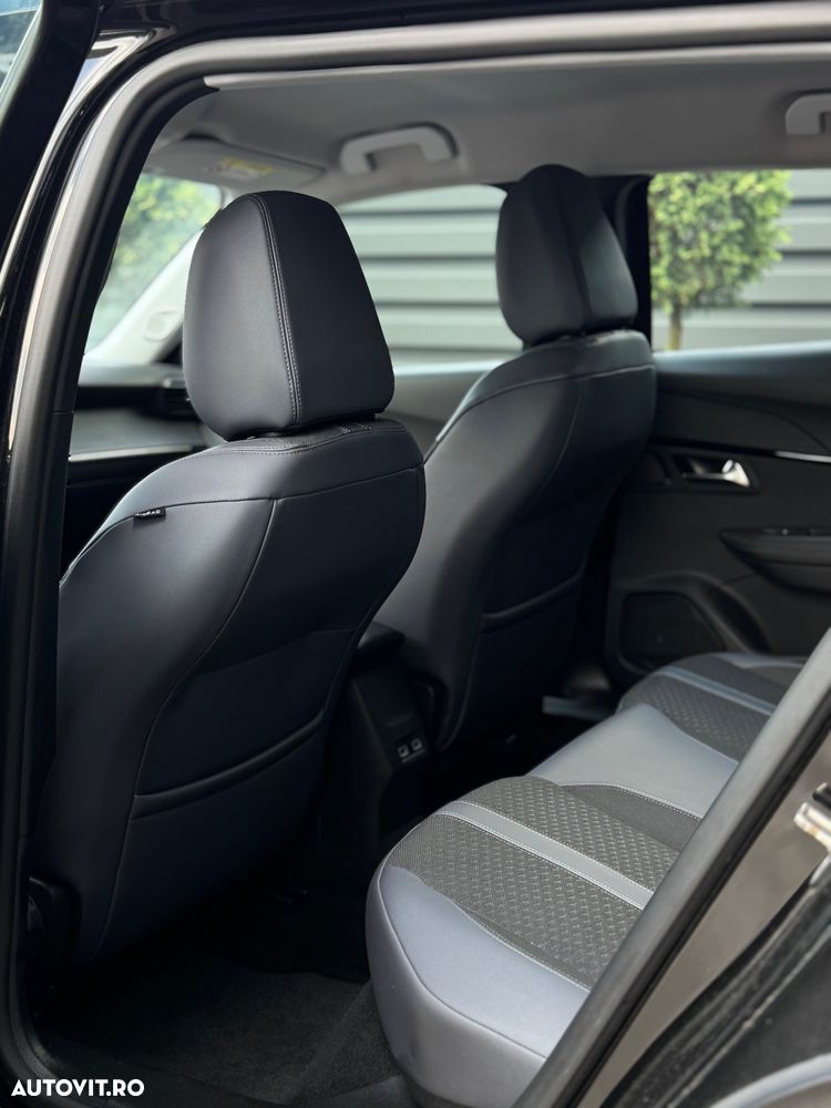 Peugeot 2008 PureTech 130 Stop&Start EAT6 Black Edition - 11