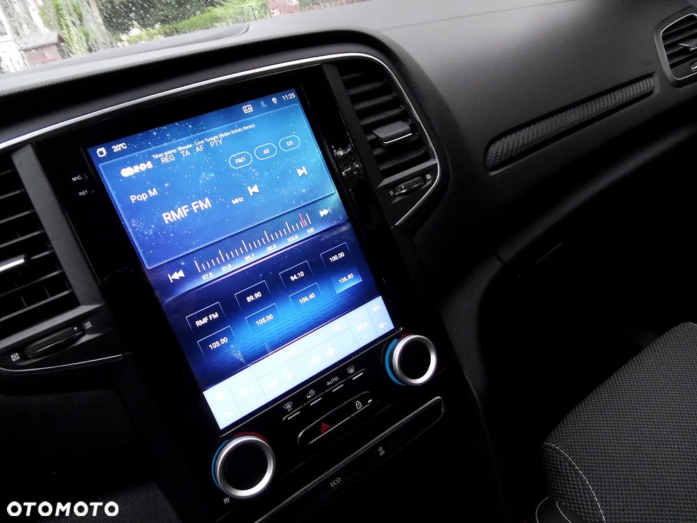 Renault Megane ENERGY TCe 100 PLAY - 26