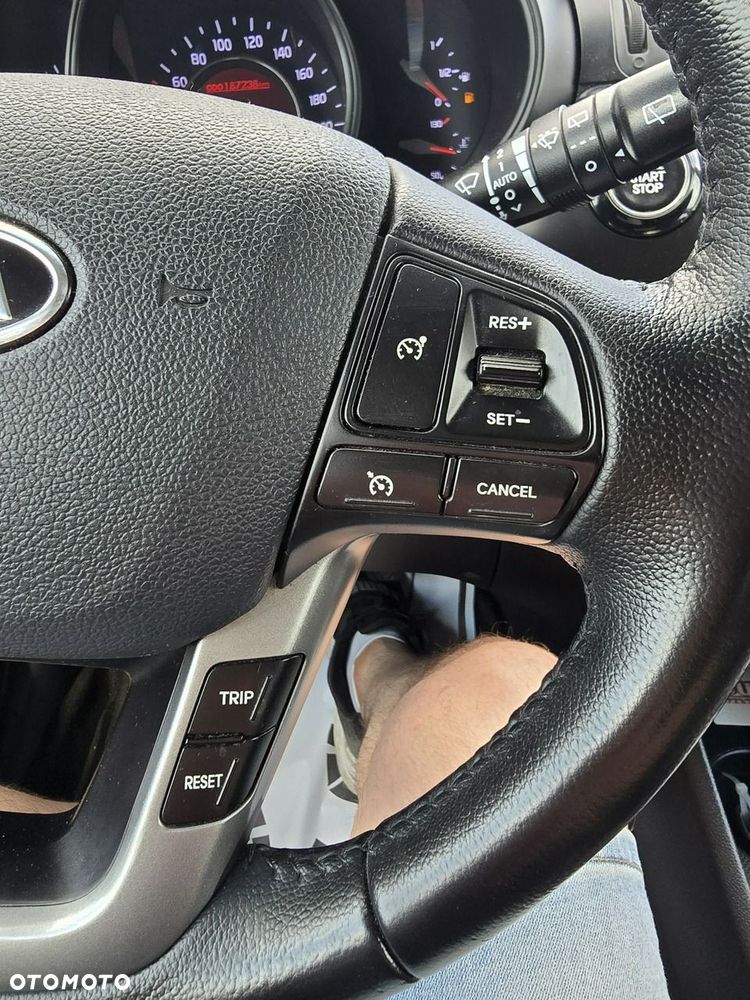 Kia Rio - 31