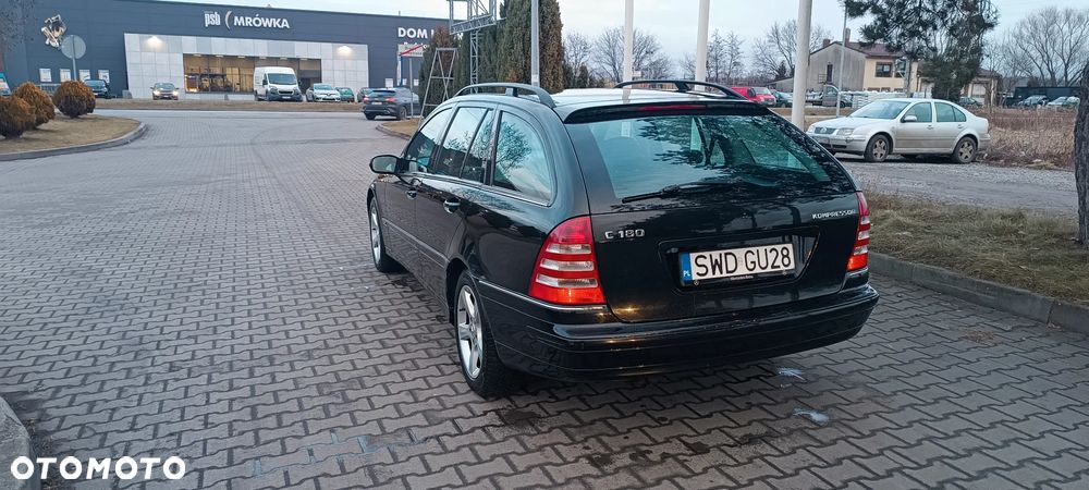Mercedes-Benz Klasa C 180 T Kompressor Avantgarde - 5