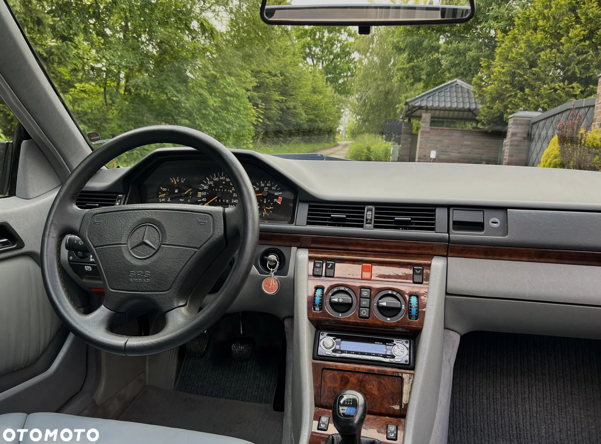 Mercedes-Benz W124 (1984-1993) - 16