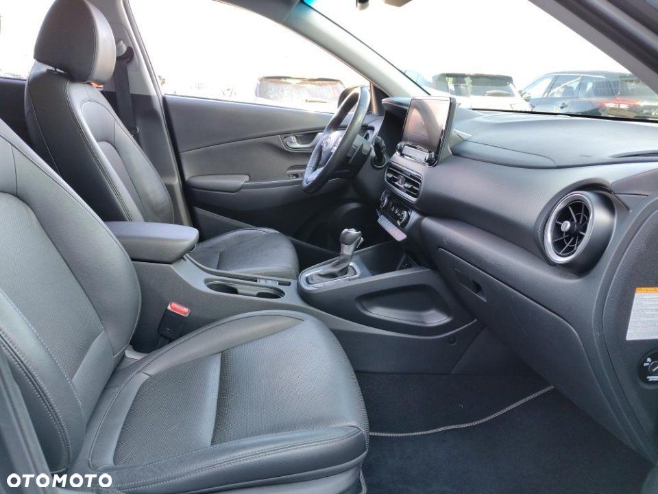 Hyundai Kona - 23