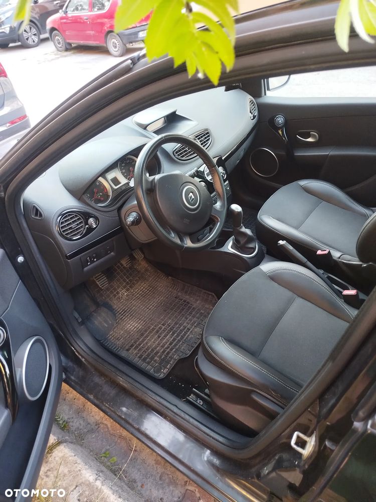 Renault Clio 1.2 16V TCE Night&Day - 11