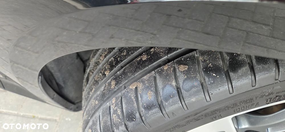 Audi A4 Avant 2.0 TDI - 24