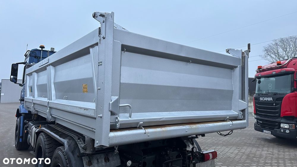 Mercedes-Benz Arocs - 12