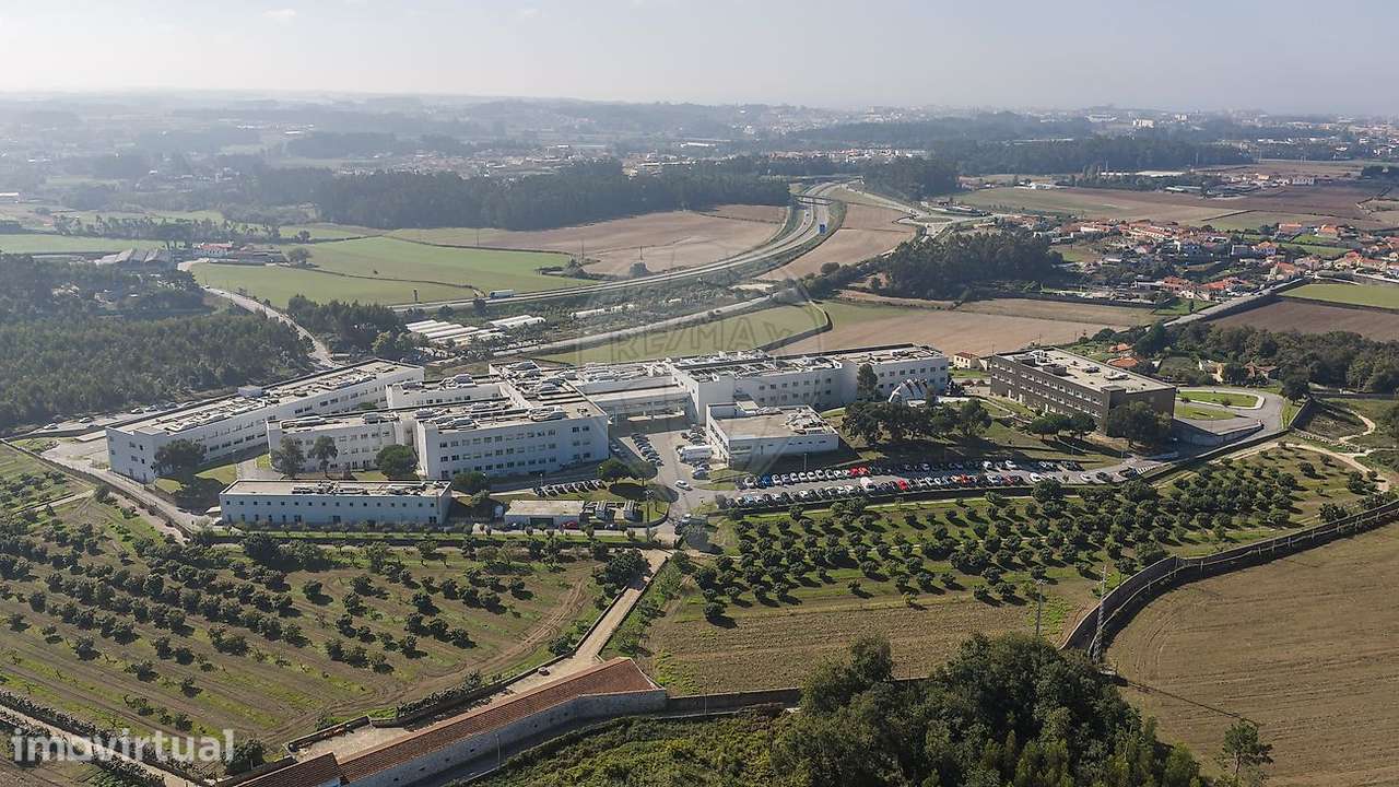 Moradia T10 para venda - Grande imagem: 2/27