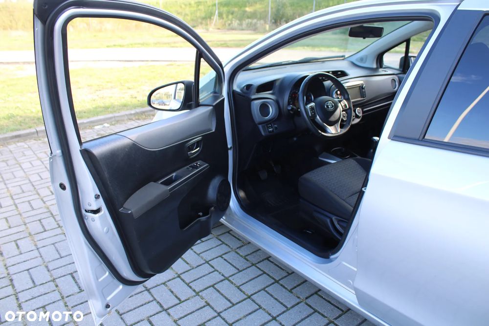 Toyota Yaris - 18