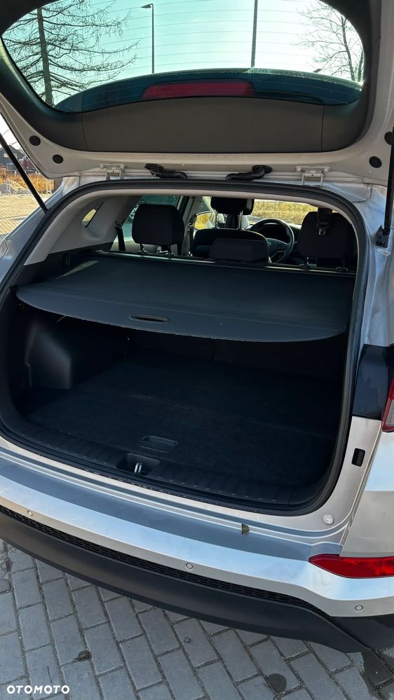 Hyundai Tucson 1.6 GDI BlueDrive Comfort 2WD - 36
