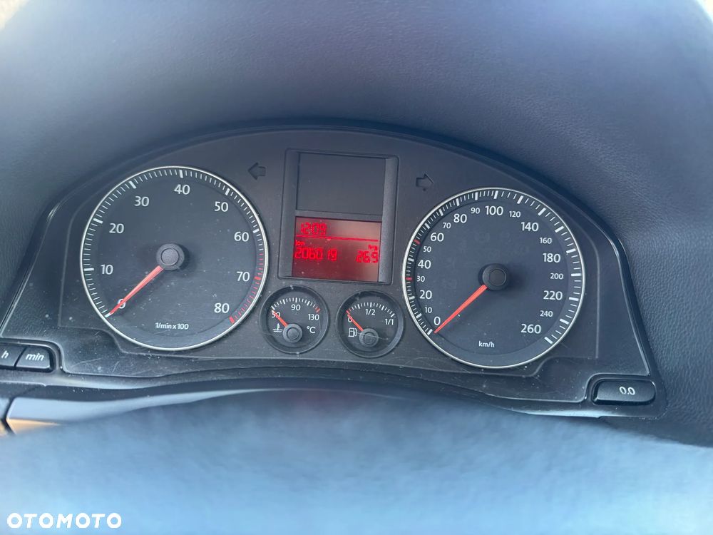 Volkswagen Golf 1.6 Comfortline - 17