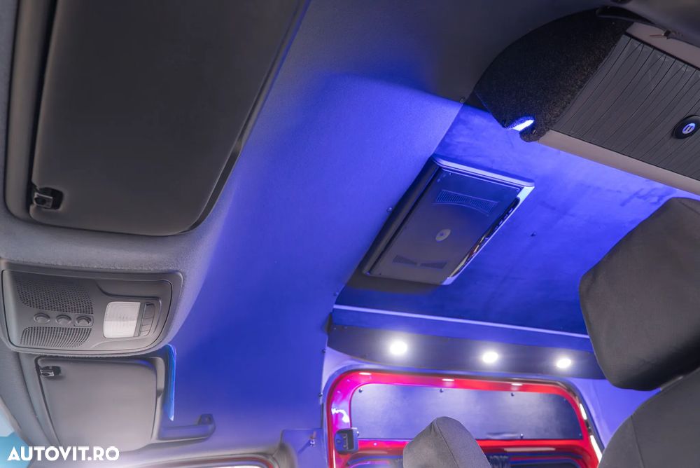 Mercedes-Benz Sprinter - 18