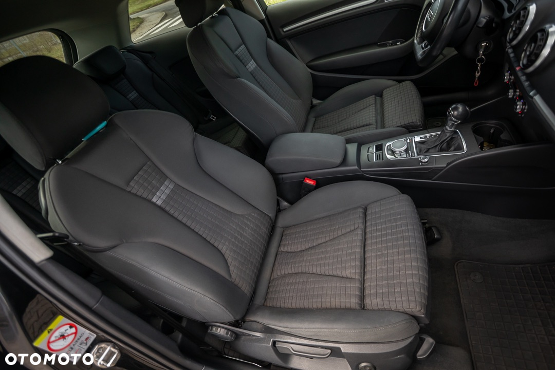 Audi A3 2.0 TDI S tronic sport - 19