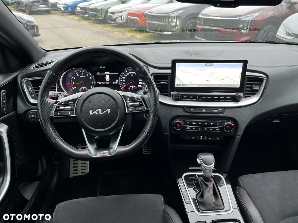 Kia ProCeed 1.6 T-GDI GT DCT - 13