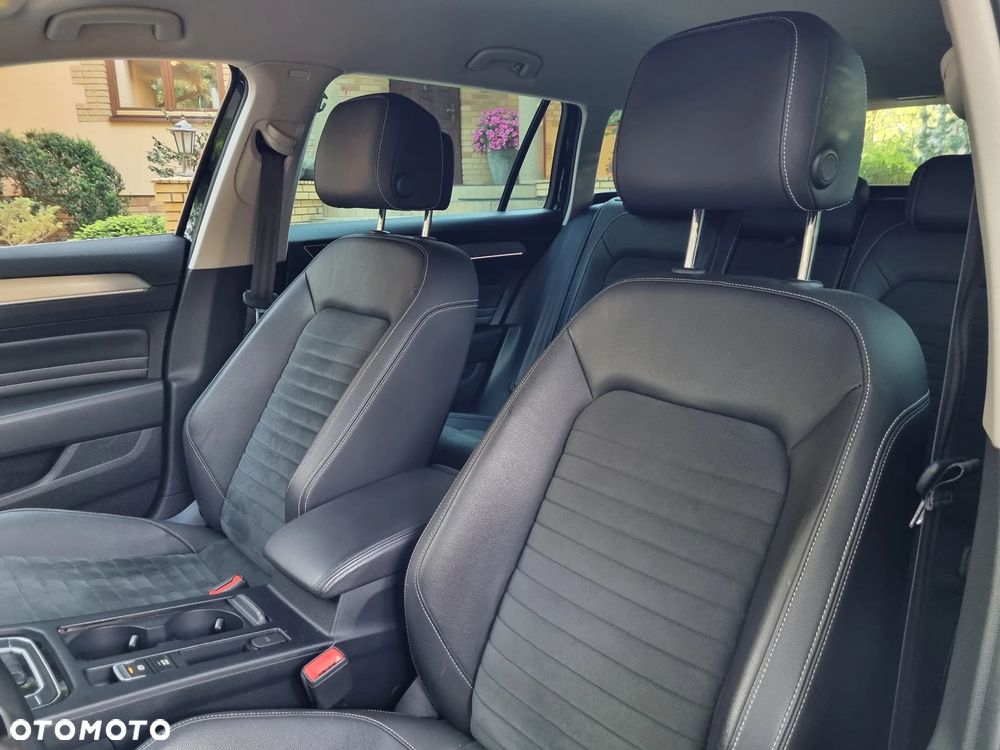 Volkswagen Passat 2.0 TDI 4Mot Elegance DSG - 10