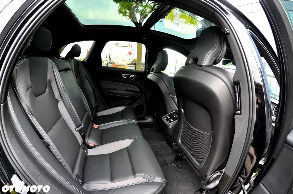Volvo XC 60 B4 B Geartronic RDesign - 30