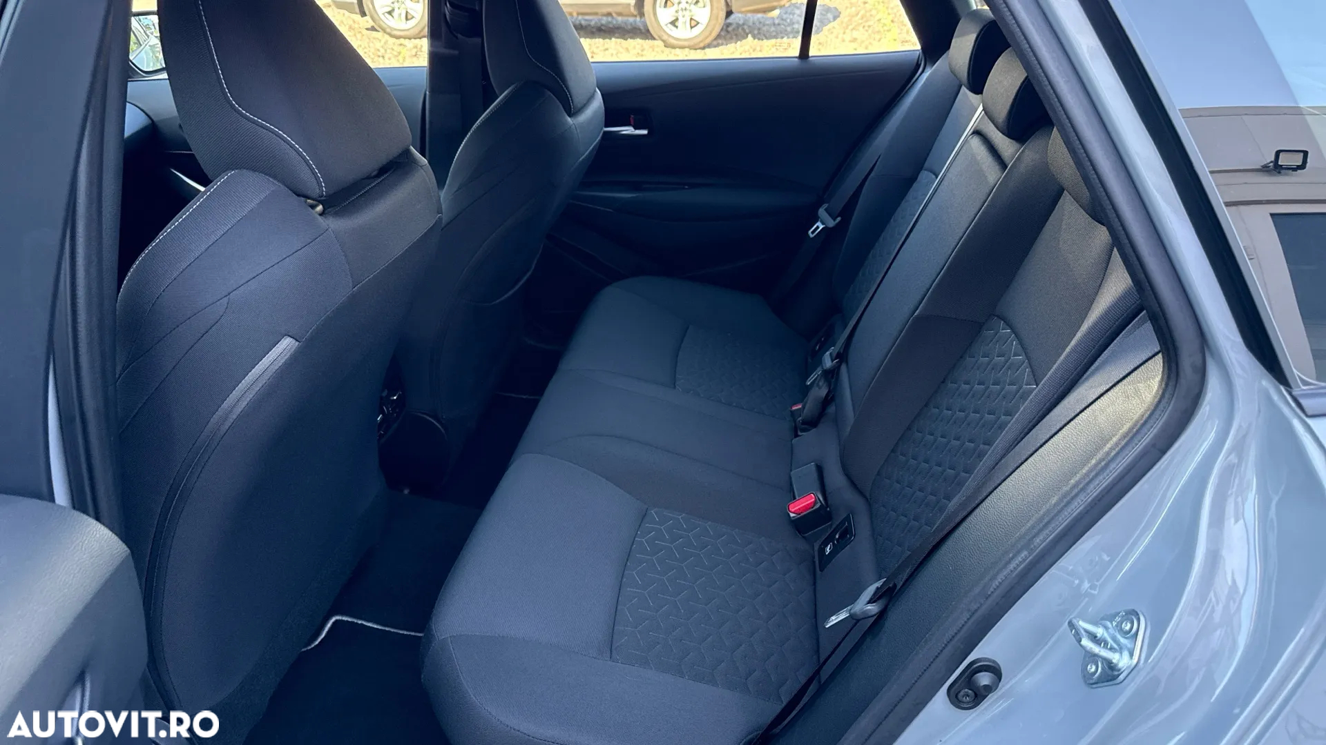 Toyota Corolla 2.0 HSD TS Dynamic tapiterie Neagra - 16