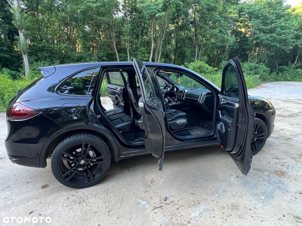 Porsche Cayenne S - 15