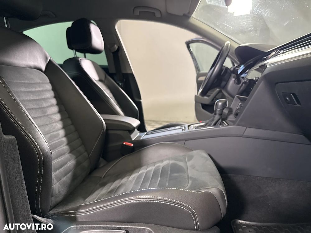 Volkswagen Passat 2.0 TDI DSG Highline - 12