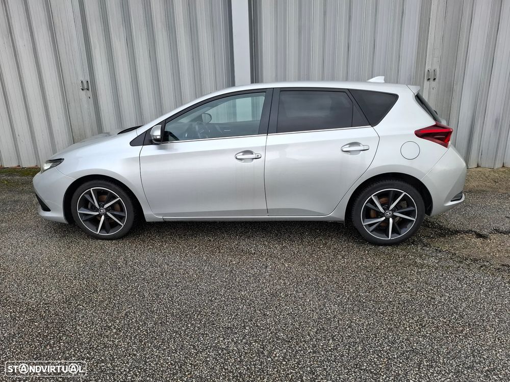 Toyota Auris 1.4 D-4D Comfort+Pack Sport - 9