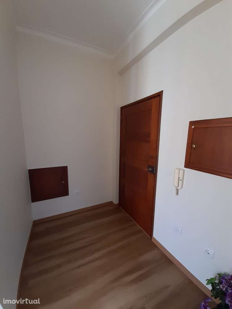 PrevNext
T0 Centro da Cidade - Grande imagem: 3/5