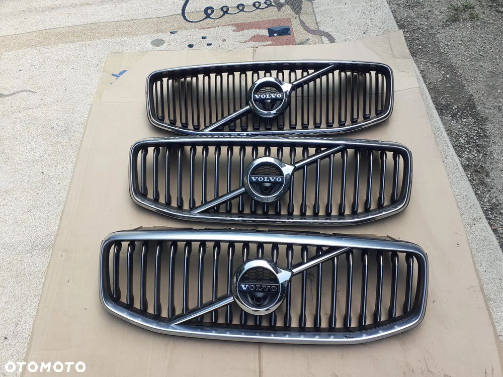 Volvo XC60II Grille Atrapy Chłodnicy - 10