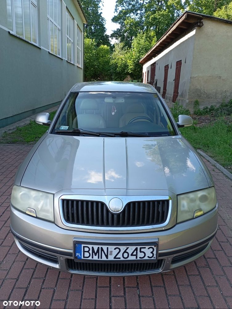Skoda Superb - 1