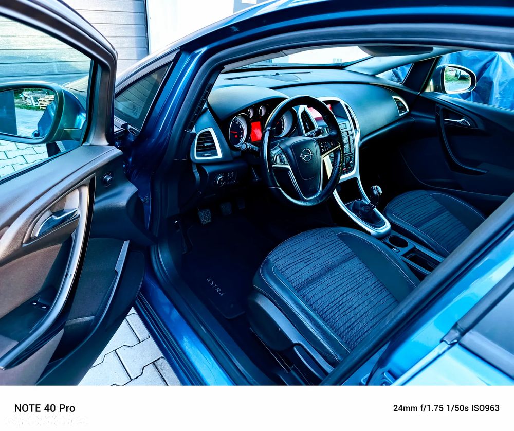 Opel Astra - 9